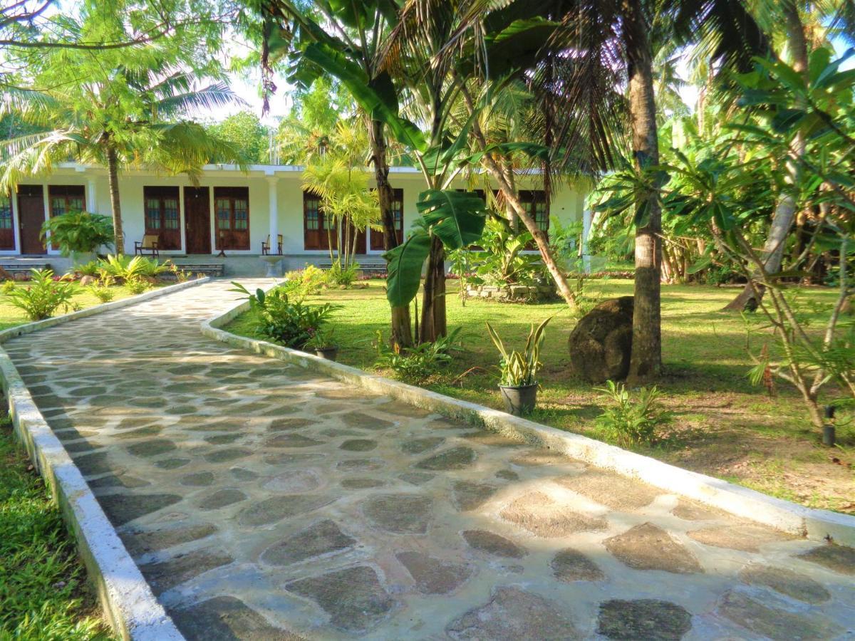 New Holiday Reach Unawatuna Exterior foto