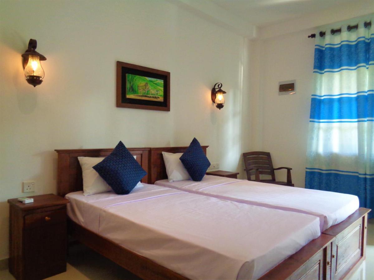 New Holiday Reach Unawatuna Exterior foto